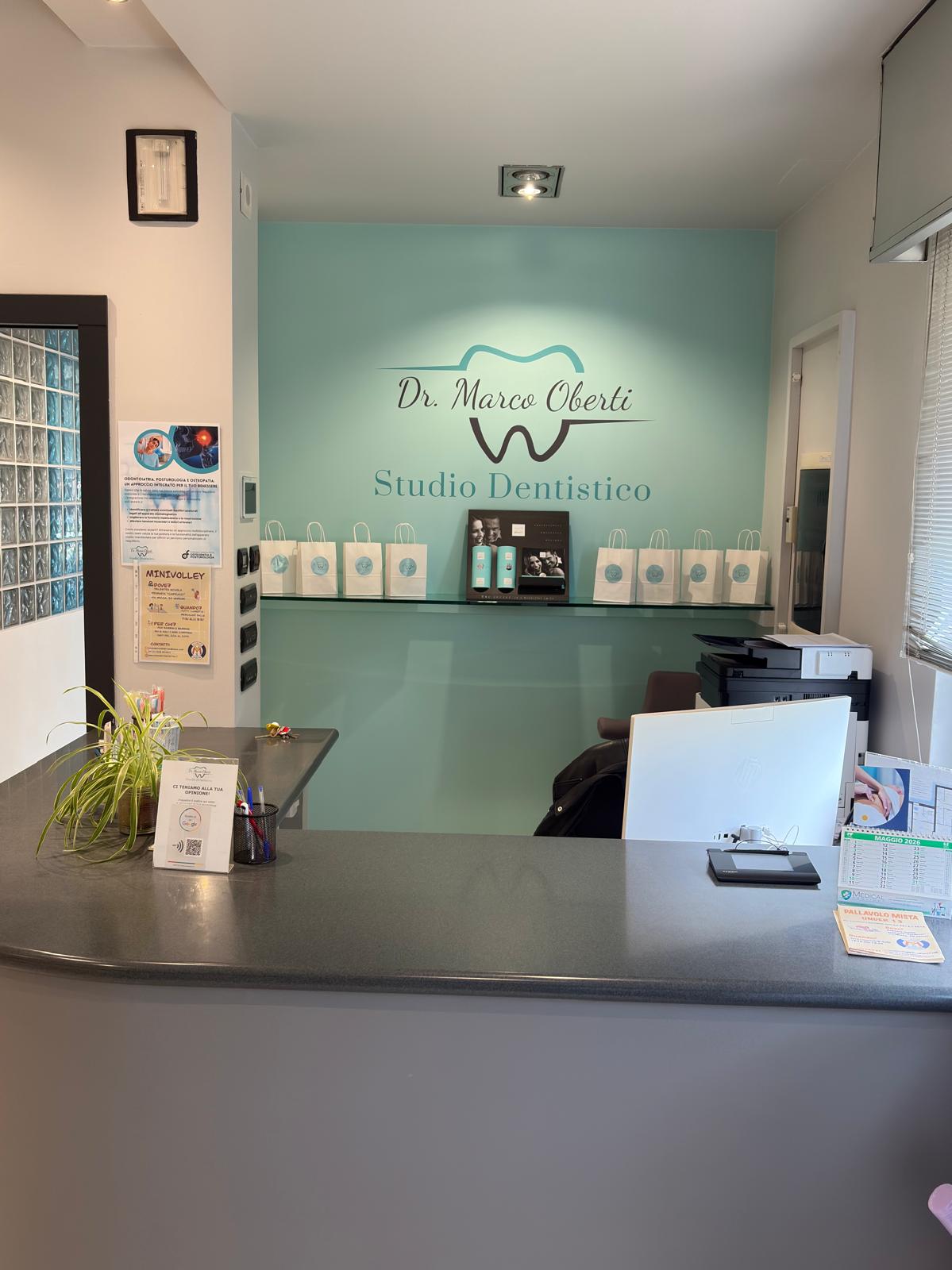 paziente con mal di denti cosa fare studio dentistico moderno